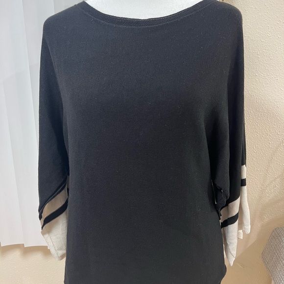 EILEEN FISHER blouse sweater size S/M. - Picture 6 of 13